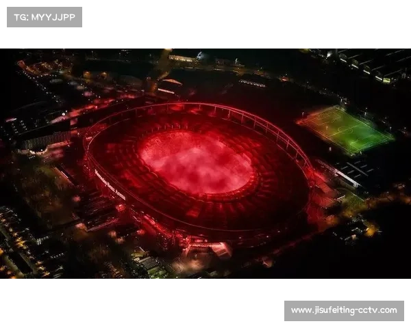 斯图加特球迷抗议票价上涨，比赛第12分钟集体掌声示威